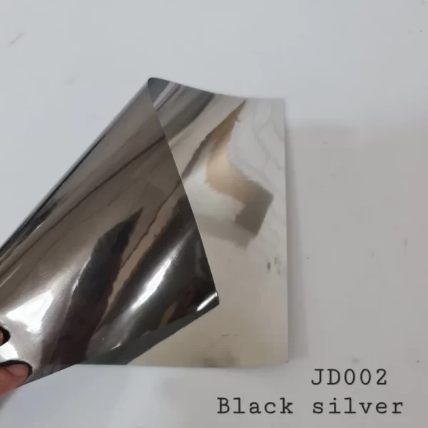 สูญญากาศ black silver